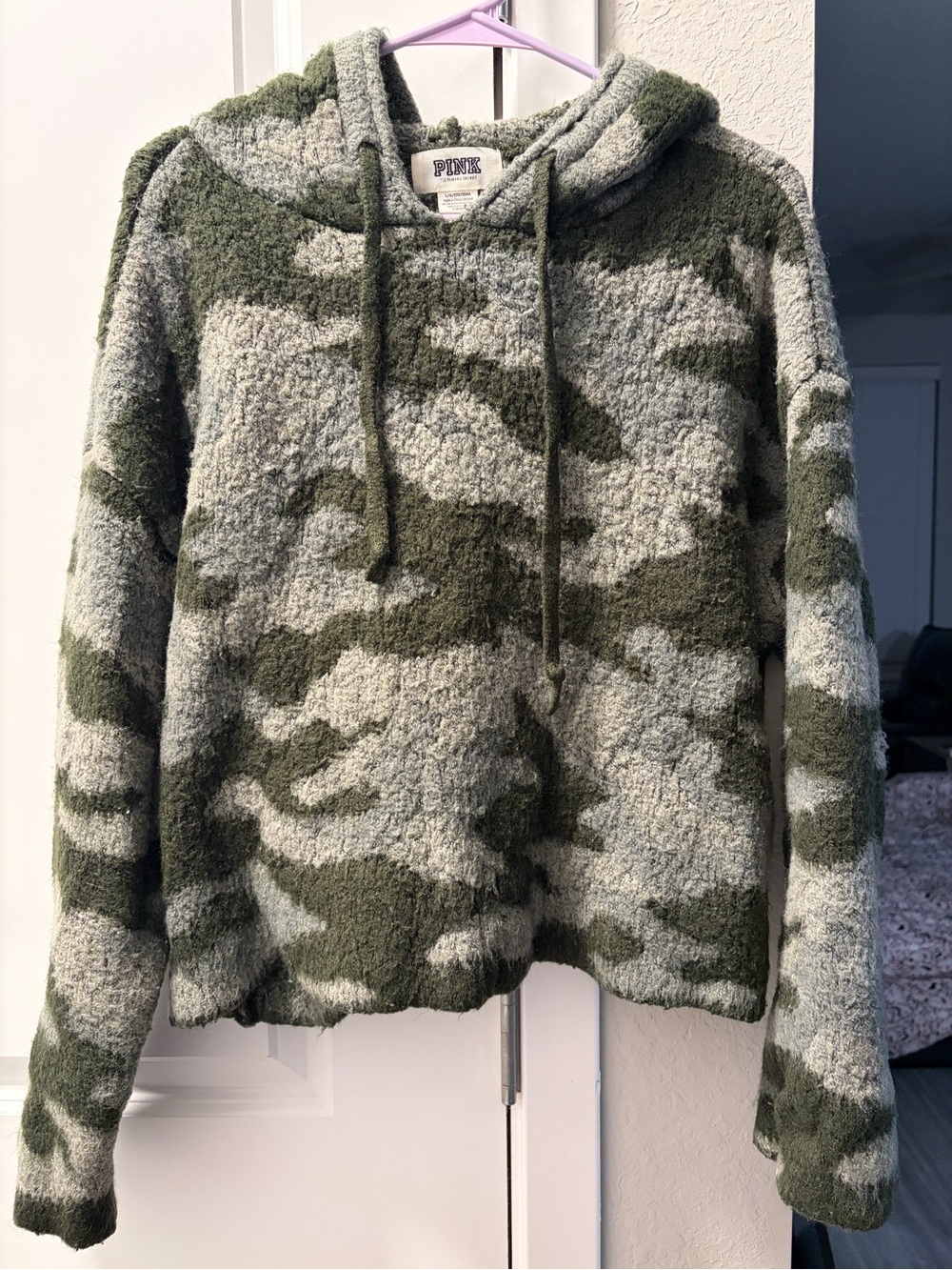 PINK Victoria's Secret Camo Plush Hooded Pullover Sweater - Olive & Green - L